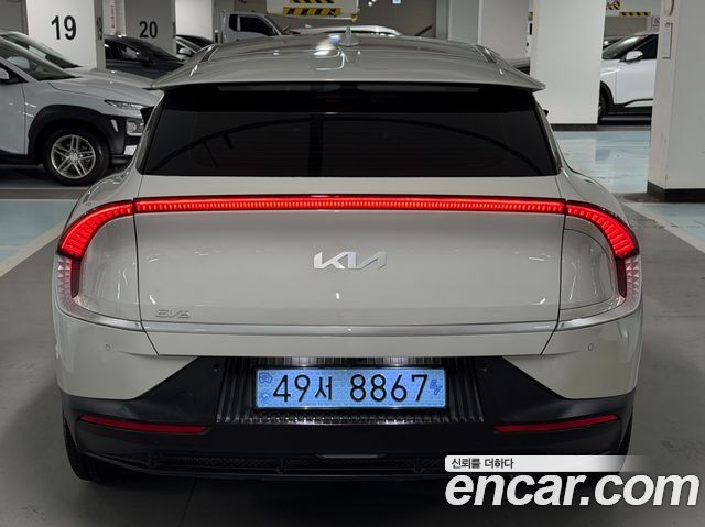 Kia EV6 2023 — photo 4