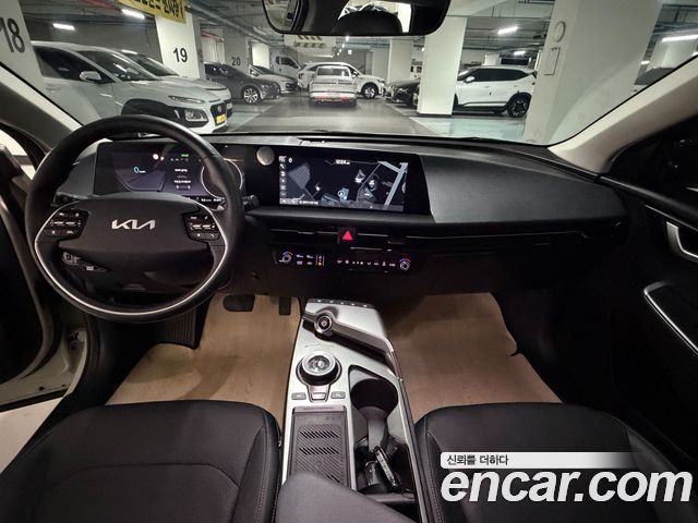 Kia EV6 2023 — photo 6