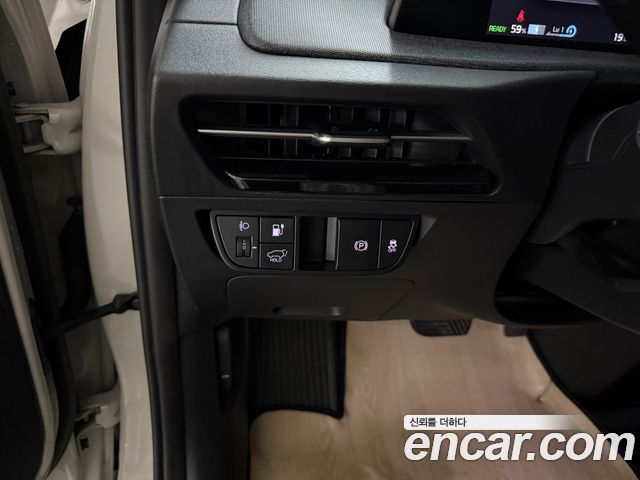 Kia EV6 2023 — photo 12