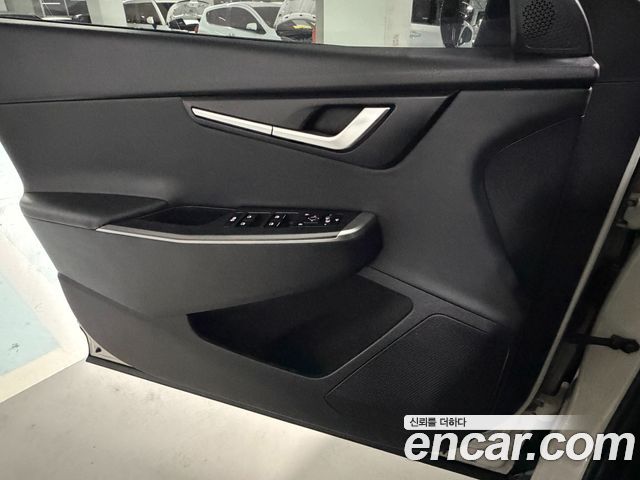 Kia EV6 2023 — photo 13