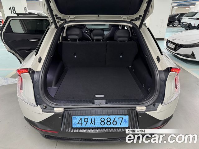 Kia EV6 2023 — photo 19