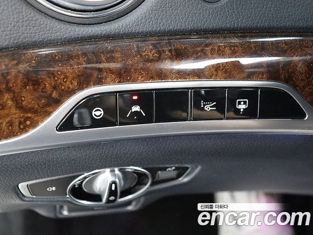 Mercedes-Benz S-Class 2019 — photo 15
