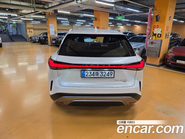 Lexus RX 2025 — photo 4