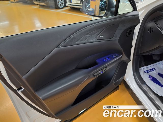 Lexus RX 2025 — photo 17