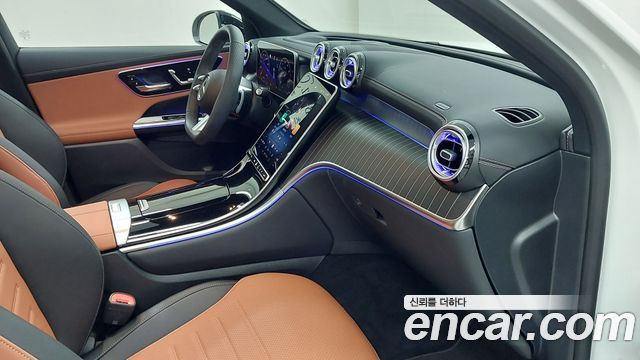 Mercedes-Benz GLC-Class 2026 — photo 10