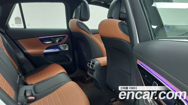 Mercedes-Benz GLC-Class 2026 — photo 11