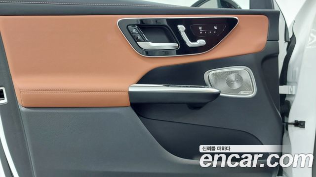 Mercedes-Benz GLC-Class 2026 — photo 15
