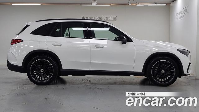 Mercedes-Benz GLC-Class 2026 — photo 16