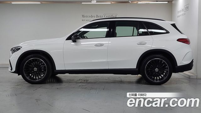 Mercedes-Benz GLC-Class 2026 — photo 19