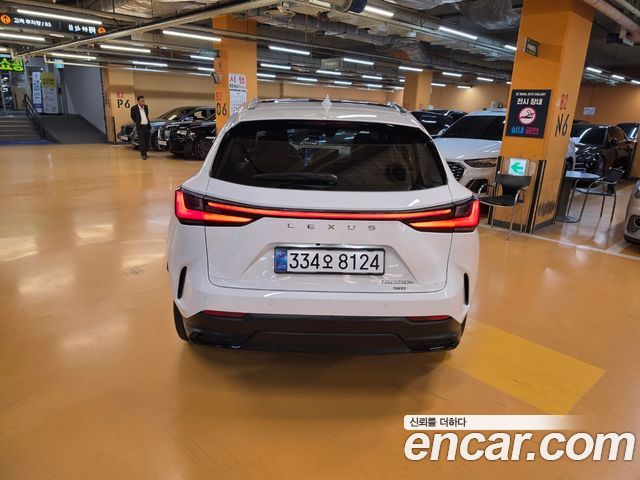 Lexus NX 2026 — photo 4