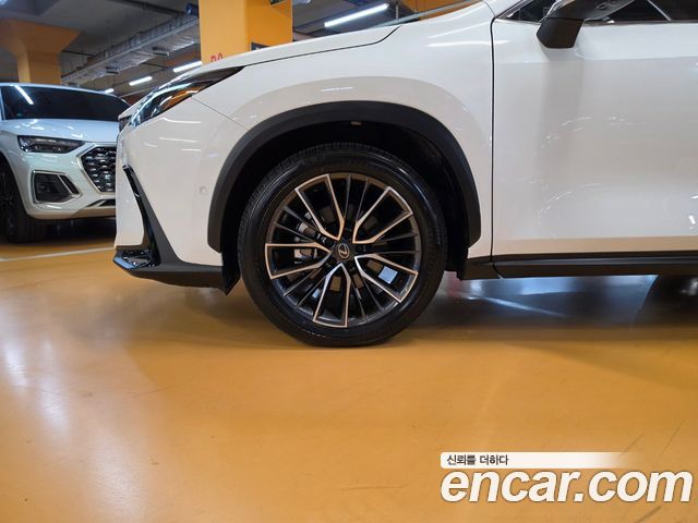 Lexus NX 2026 — photo 5