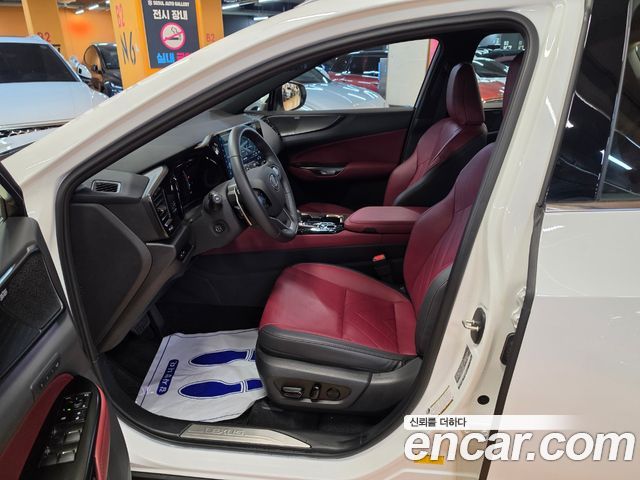 Lexus NX 2026 — photo 10