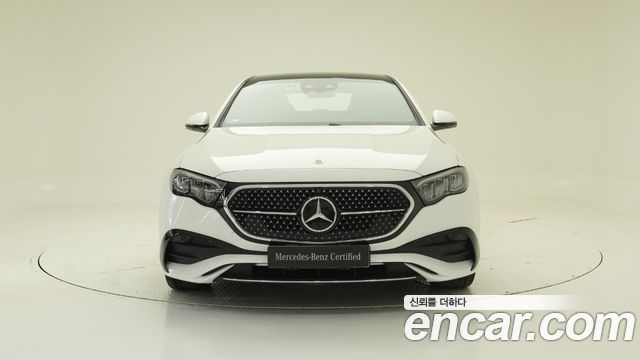 Mercedes-Benz E-Class 2026 — photo 3