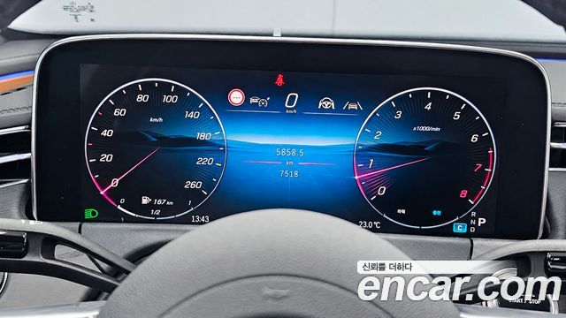 Mercedes-Benz E-Class 2026 — photo 8