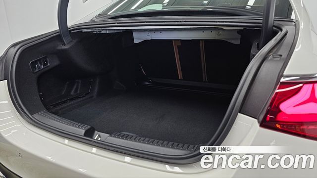 Mercedes-Benz E-Class 2026 — photo 19