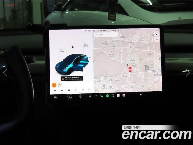Tesla Model Y 2021 — photo 11