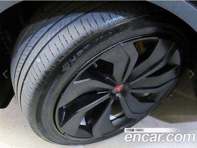 Tesla Model Y 2021 — photo 20