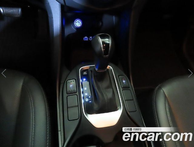 Hyundai Santafe 2017 — photo 12