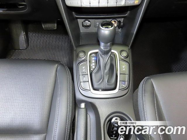 Hyundai Kona 2018 — photo 12