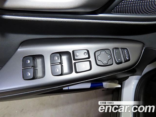 Hyundai Kona 2018 — photo 13