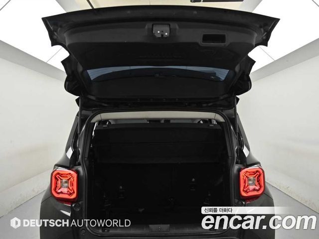 Jeep Renegade 2020 — photo 19
