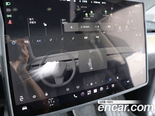 Tesla Model Y 2023 — photo 6