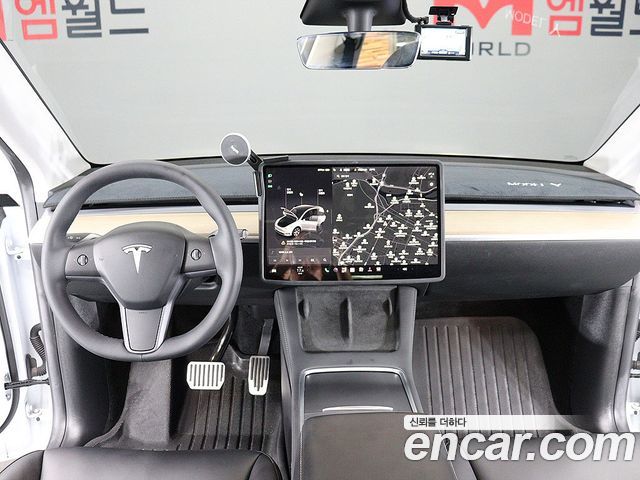 Tesla Model Y 2023 — photo 15