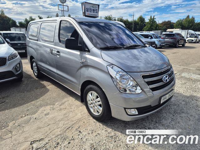 Hyundai Starex 2017 — photo 2