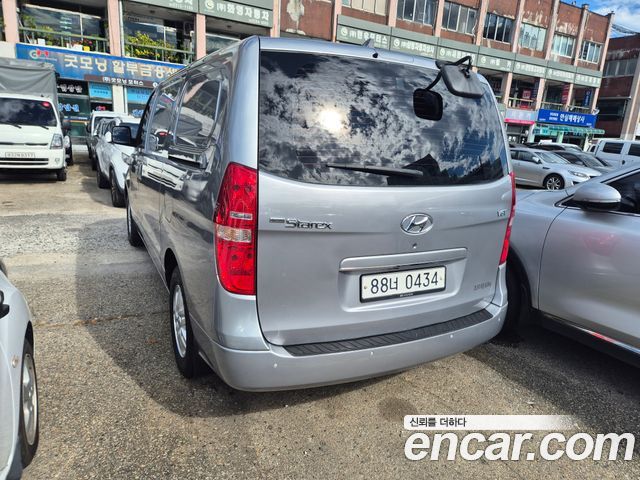 Hyundai Starex 2017 — photo 3