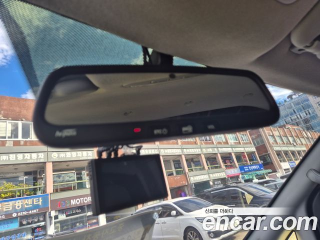 Hyundai Starex 2017 — photo 12