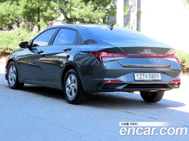 Hyundai AVANTE 2021 — photo 3