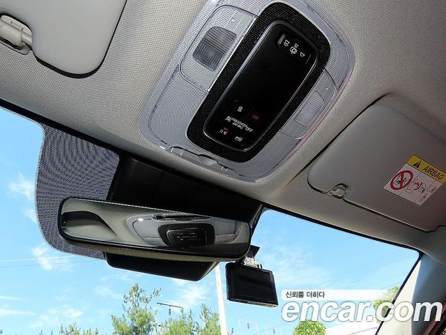 Hyundai AVANTE 2021 — photo 14
