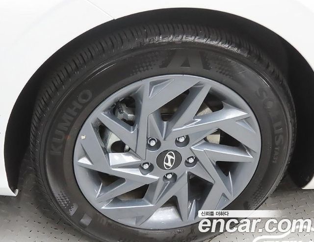 Hyundai AVANTE 2024 — photo 5