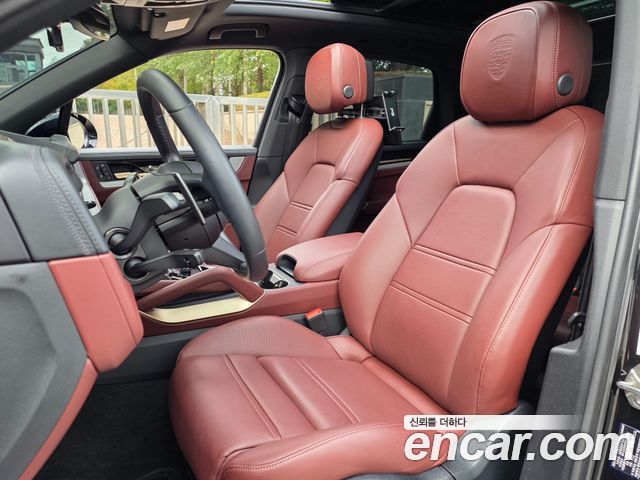 Porsche Cayenne 2024 — photo 10