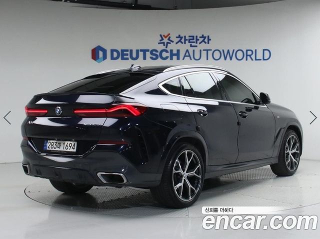 BMW X6 2022 — photo 2