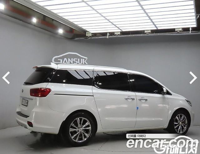 Kia Canival 2019 — photo 4