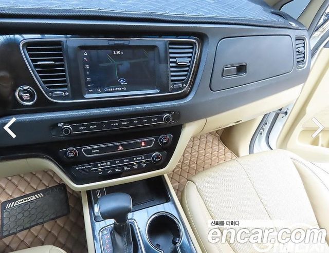 Kia Canival 2019 — photo 7