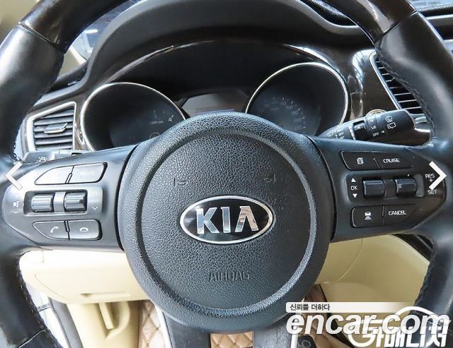 Kia Canival 2019 — photo 15