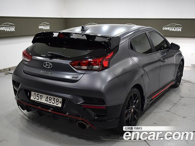 Hyundai Veloster 2018 — photo 3