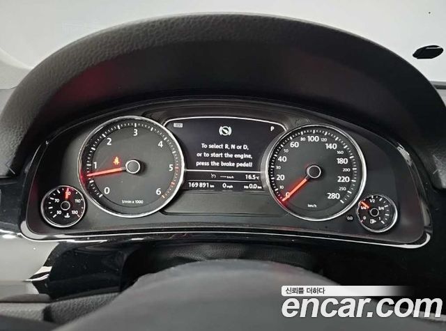 Volkswagen Touareg 2014 — photo 6