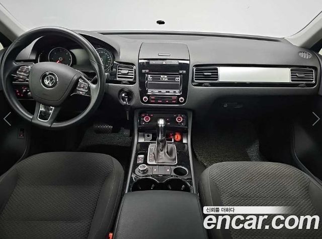Volkswagen Touareg 2014 — photo 7