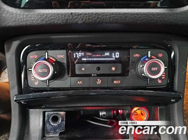 Volkswagen Touareg 2014 — photo 10