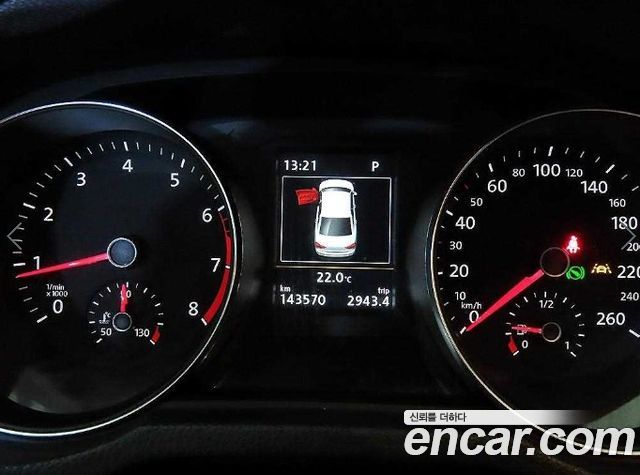 Volkswagen Passat 2018 — photo 8