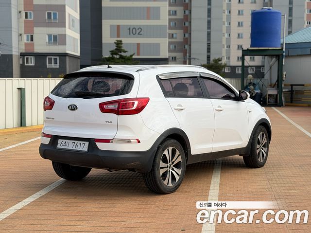 Kia Sportage 2012 — photo 4