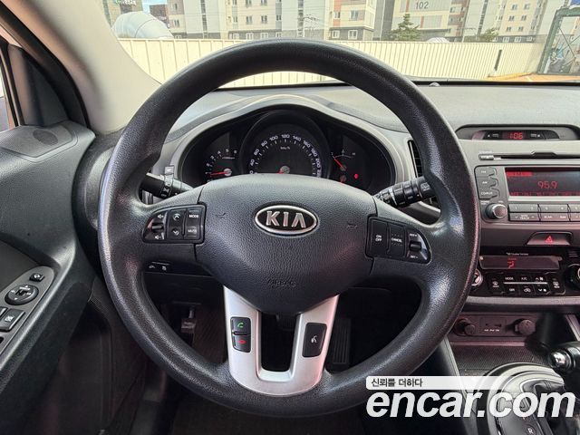 Kia Sportage 2012 — photo 13