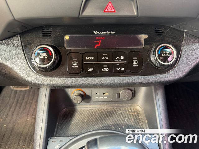 Kia Sportage 2012 — photo 15
