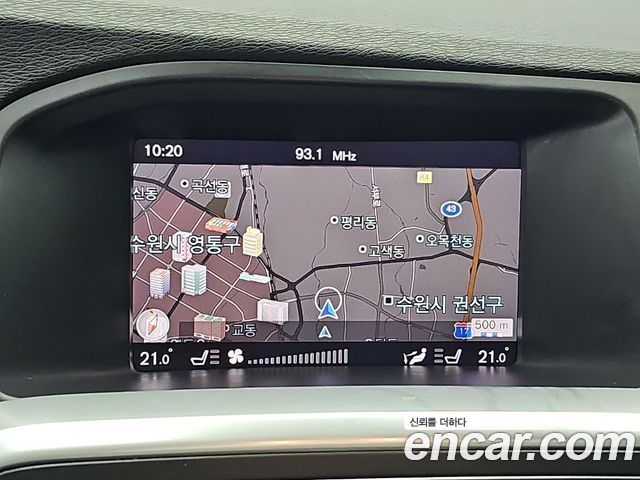Volvo V60 2018 — photo 11