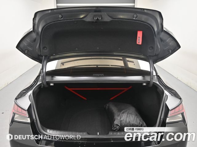 Hyundai AVANTE 2023 — photo 19