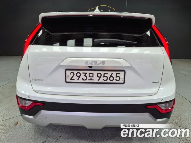 Kia Niro 2022 — photo 2