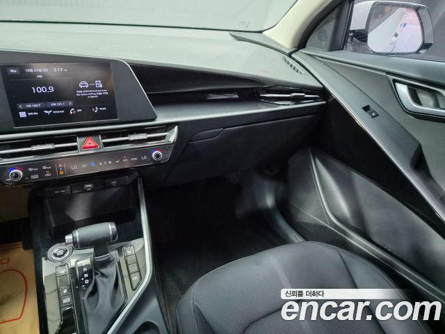 Kia Niro 2022 — photo 8